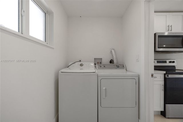 10501 SW 53rd St, Miami, FL 33165