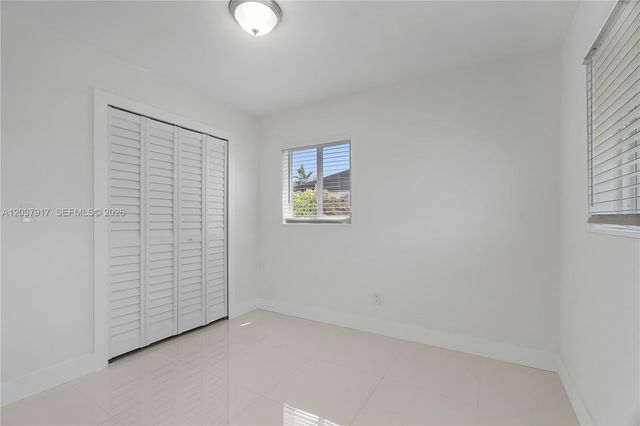 10501 SW 53rd St, Miami, FL 33165