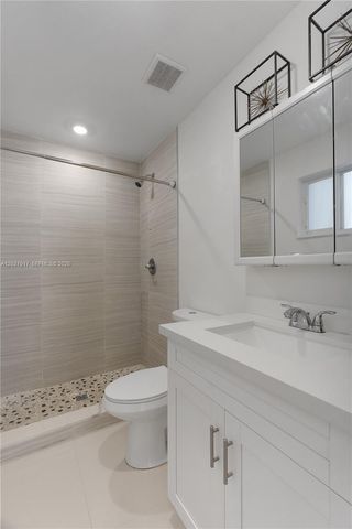 10501 SW 53rd St, Miami, FL 33165
