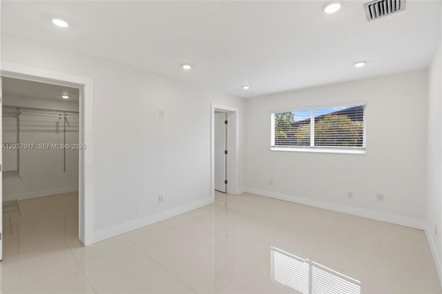 10501 SW 53rd St, Miami, FL 33165