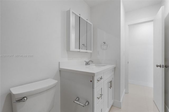 10501 SW 53rd St, Miami, FL 33165
