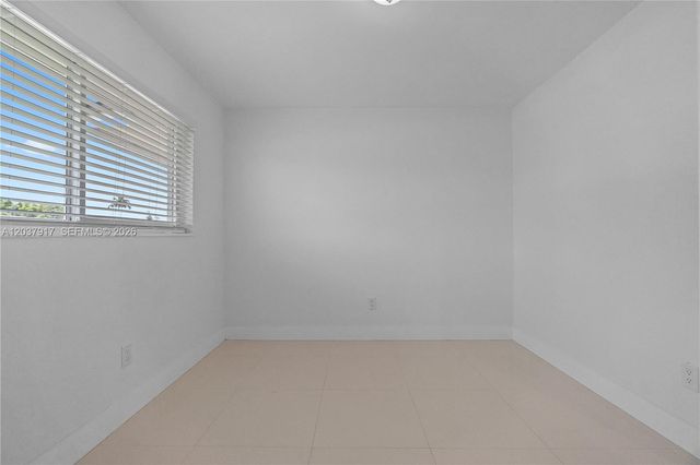 10501 SW 53rd St, Miami, FL 33165