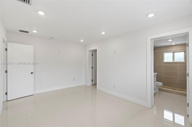 10501 SW 53rd St, Miami, FL 33165
