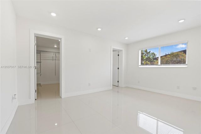 10501 SW 53rd St, Miami, FL 33165