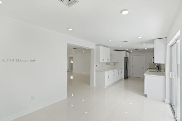 10501 SW 53rd St, Miami, FL 33165