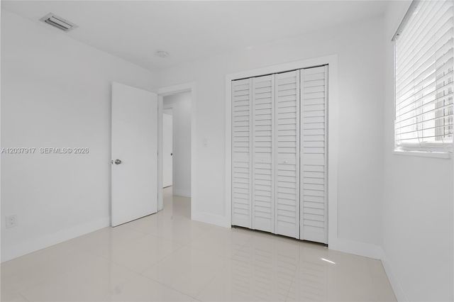 10501 SW 53rd St, Miami, FL 33165