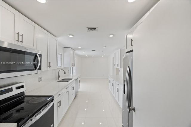 10501 SW 53rd St, Miami, FL 33165