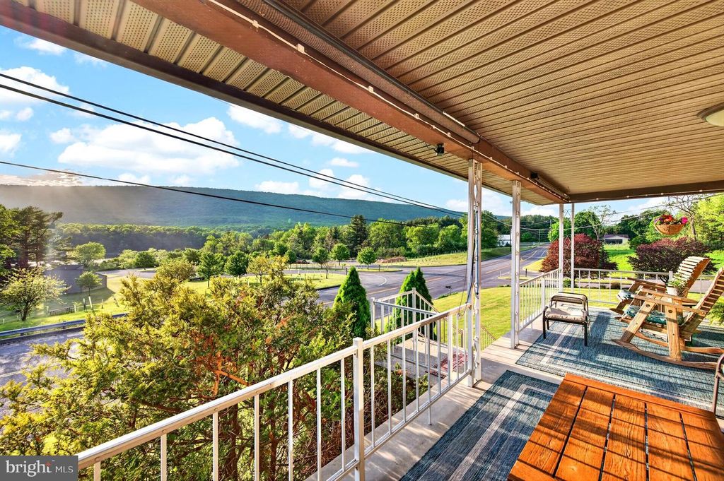 Image 26 of property listing at 13400 PLEASANT VALLEY RD, Flintstone, MD 21530