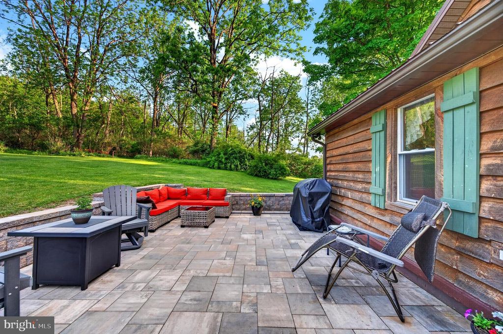 Image 28 of property listing at 13400 PLEASANT VALLEY RD, Flintstone, MD 21530