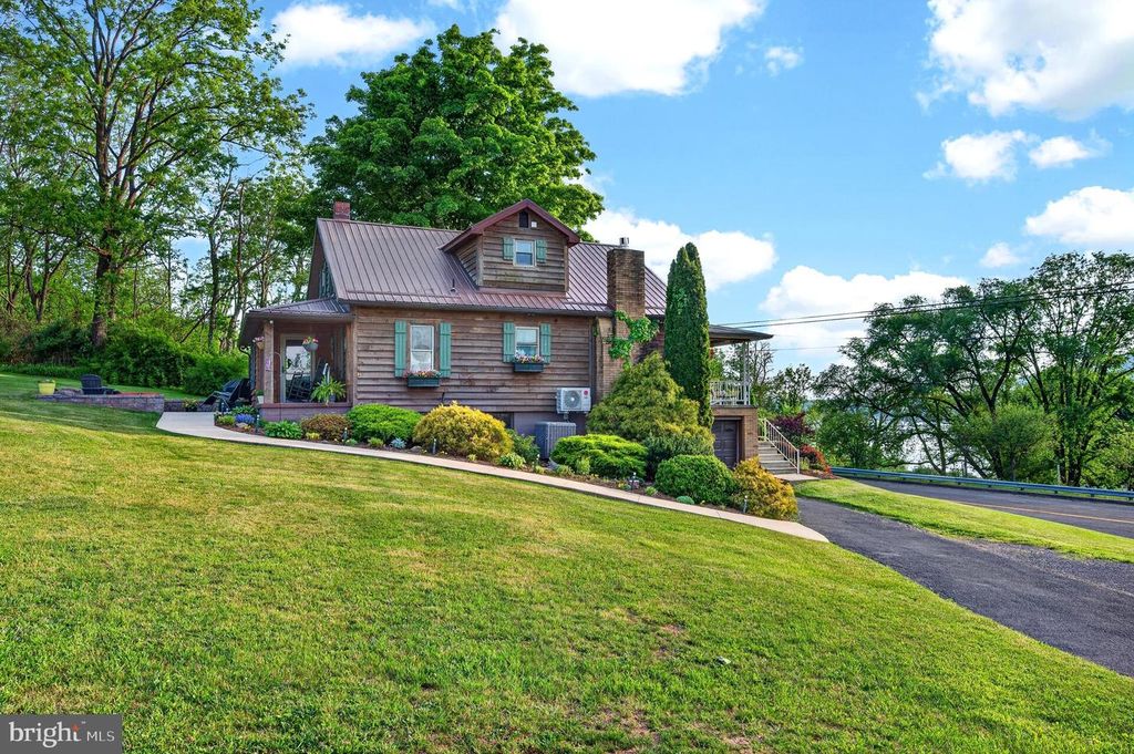 Image 6 of property listing at 13400 PLEASANT VALLEY RD, Flintstone, MD 21530