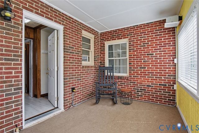 1914 Franklin Ave, Colonial Heights, VA 23834