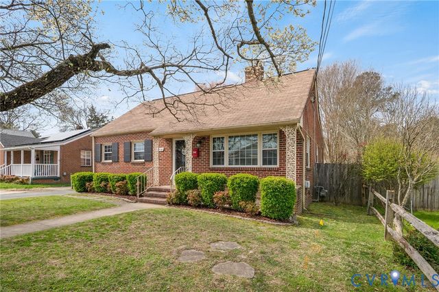 1914 Franklin Ave, Colonial Heights, VA 23834