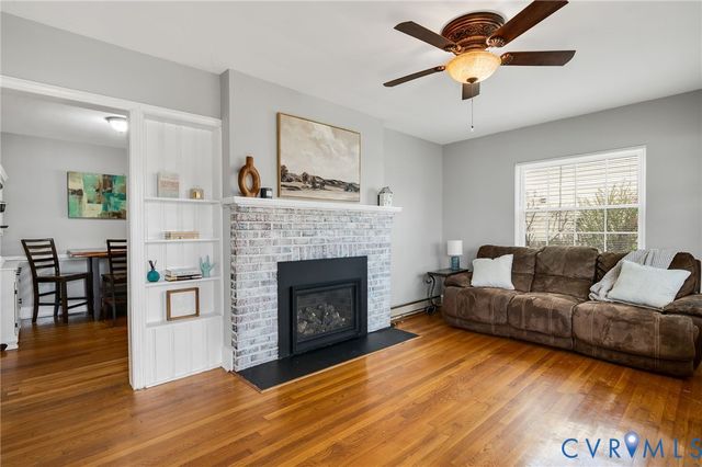 1914 Franklin Ave, Colonial Heights, VA 23834