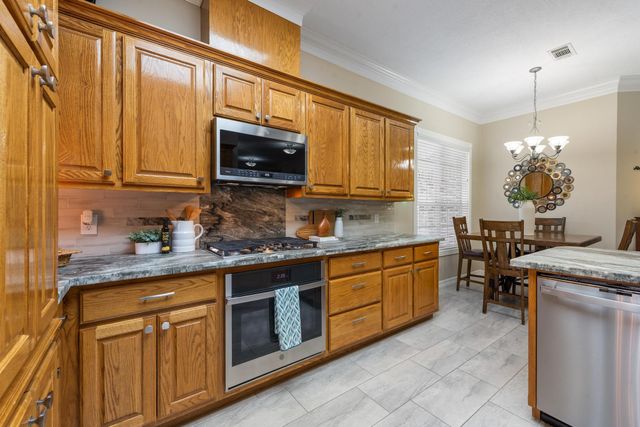 8408 Turtle Rock Loop, College Station, TX 77845