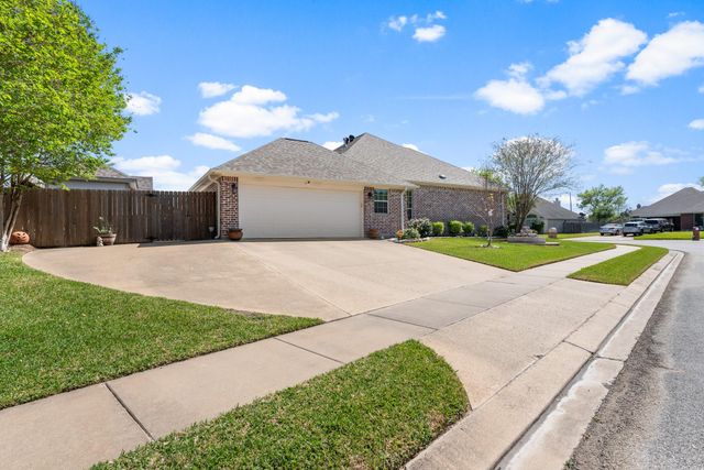8408 Turtle Rock Loop, College Station, TX 77845