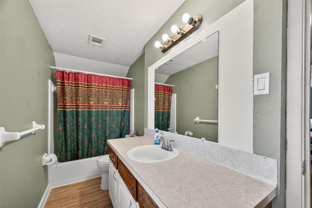 4802 Mistletoe Road, Pasadena, TX 77505