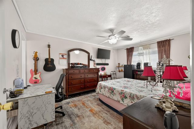 4802 Mistletoe Road, Pasadena, TX 77505