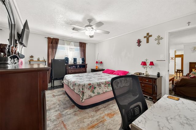 4802 Mistletoe Road, Pasadena, TX 77505