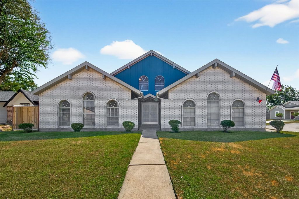 4802 Mistletoe Road, Pasadena, TX 77505