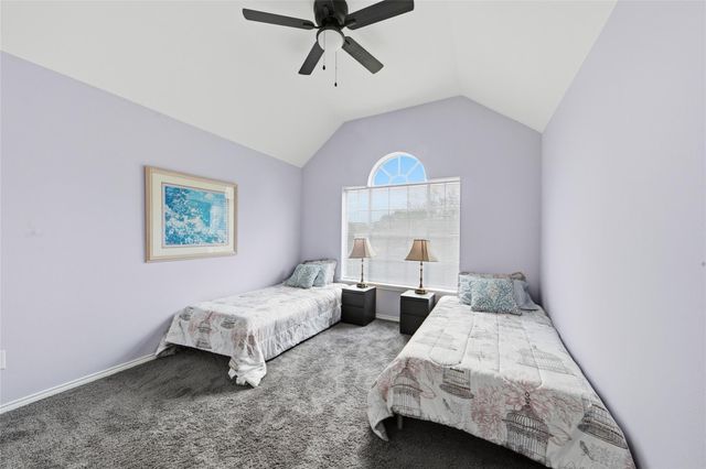 510 Crestwater Court, Houston, TX 77082