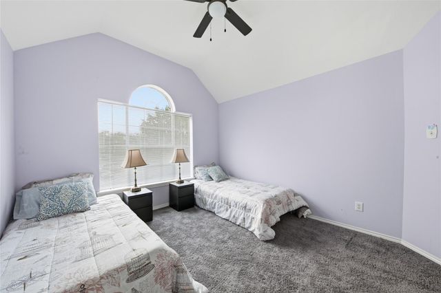 510 Crestwater Court, Houston, TX 77082