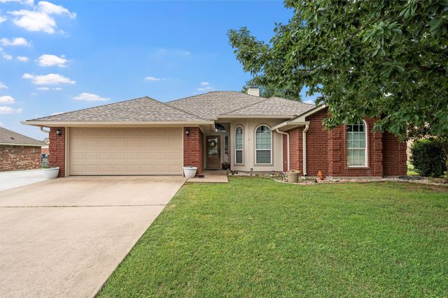 112 Topaz Circle, Hewitt, TX 76643