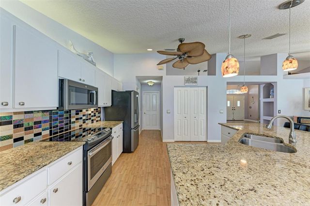 316 ROSELING CIRCLE, Venice, FL 34293