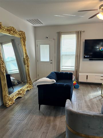 508 Doe Creek Lane, Glenn Heights, TX 75154