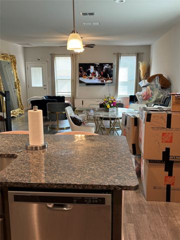 508 Doe Creek Lane, Glenn Heights, TX 75154