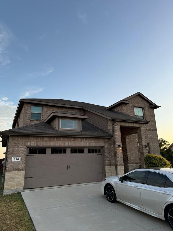508 Doe Creek Lane, Glenn Heights, TX 75154