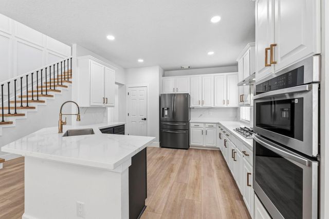 138 W Stockbridge Landing Circle, Spring, TX 77382
