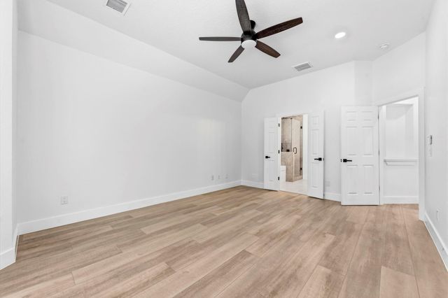 138 W Stockbridge Landing Circle, Spring, TX 77382