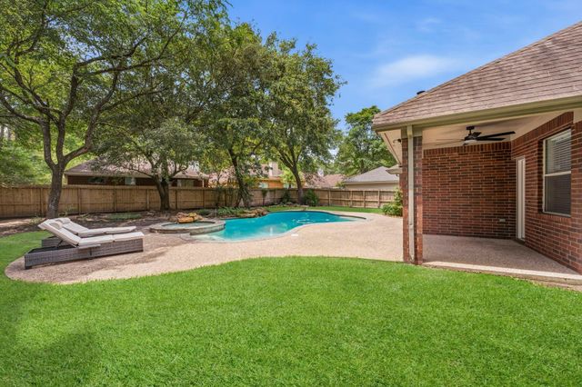138 W Stockbridge Landing Circle, Spring, TX 77382