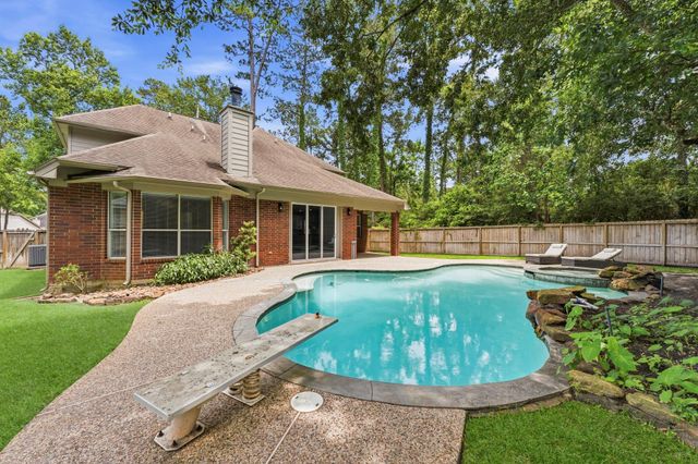 138 W Stockbridge Landing Circle, Spring, TX 77382