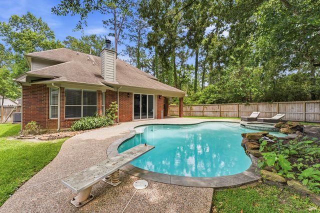 138 W Stockbridge Landing Circle, Spring, TX 77382