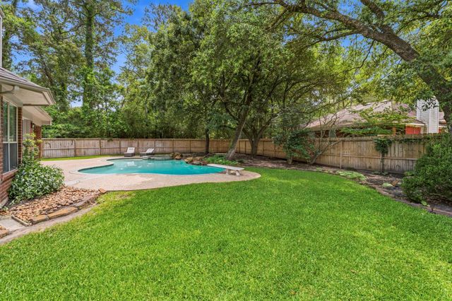 138 W Stockbridge Landing Circle, Spring, TX 77382