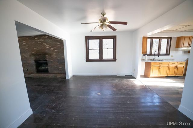 257 E Michigan Avenue, Ironwood, MI 49938