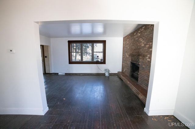 257 E Michigan Avenue, Ironwood, MI 49938