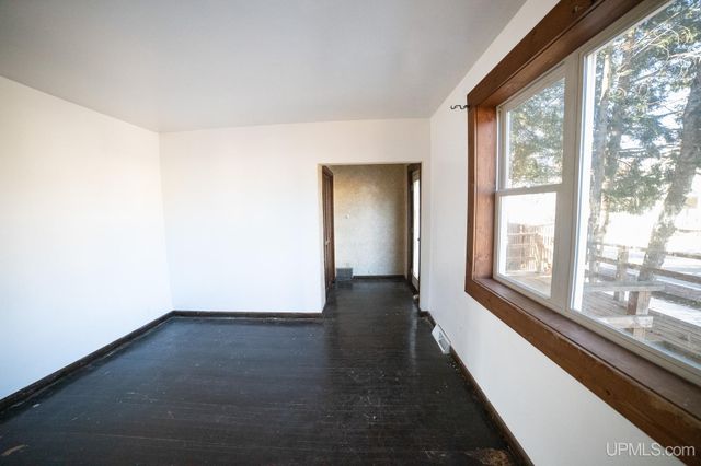 257 E Michigan Avenue, Ironwood, MI 49938