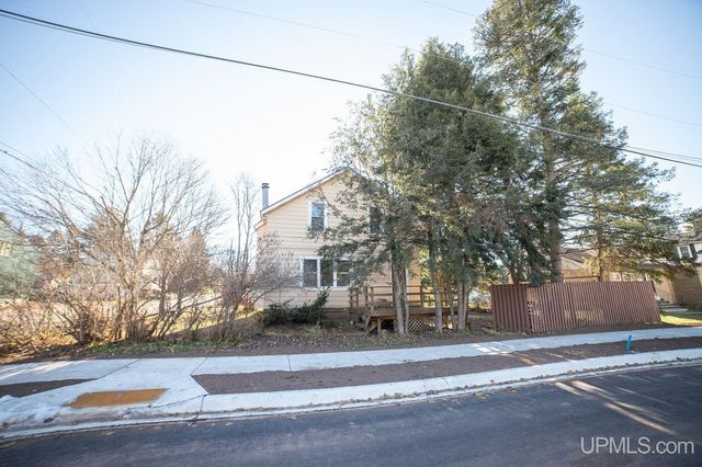 257 E Michigan Avenue, Ironwood, MI 49938