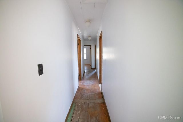 257 E Michigan Avenue, Ironwood, MI 49938