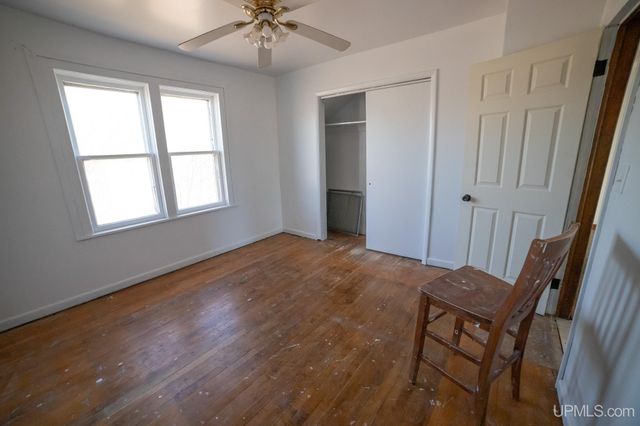 257 E Michigan Avenue, Ironwood, MI 49938