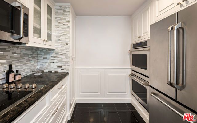 10520 Wilshire Boulevard 505, Los Angeles, CA 90024