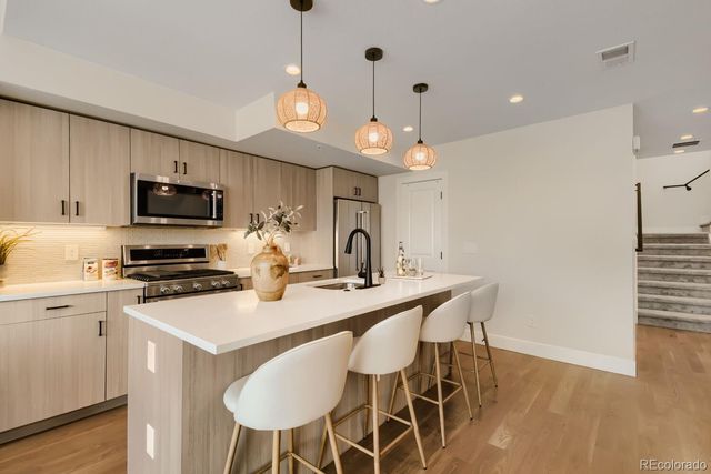 1922 W 38th Avenue, Denver, CO 80211
