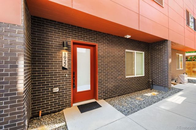 1922 W 38th Avenue, Denver, CO 80211