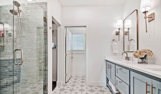 178 N Hawkstone Drive, Fayetteville, AR 72704