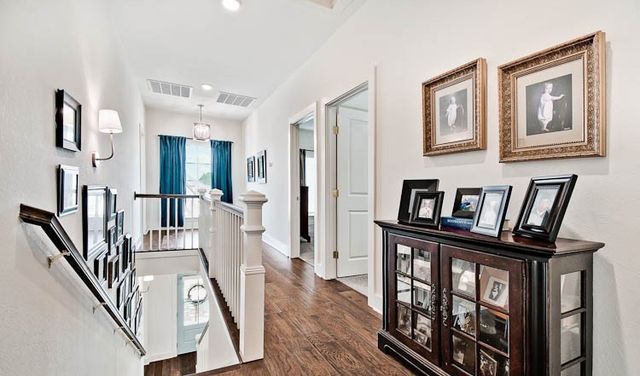 178 N Hawkstone Drive, Fayetteville, AR 72704