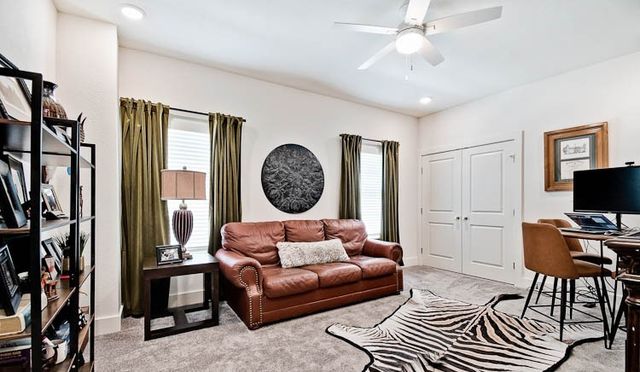 178 N Hawkstone Drive, Fayetteville, AR 72704