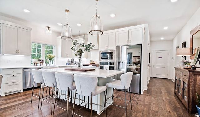 178 N Hawkstone Drive, Fayetteville, AR 72704