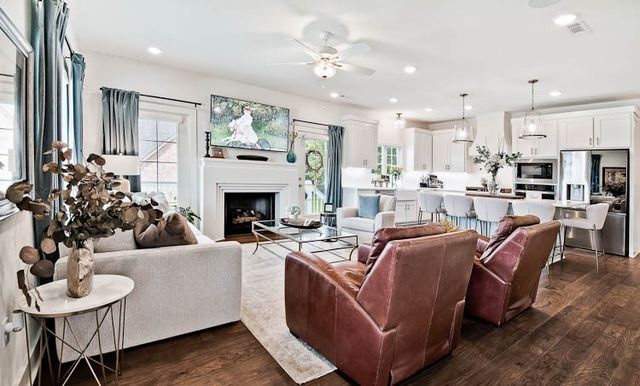 178 N Hawkstone Drive, Fayetteville, AR 72704